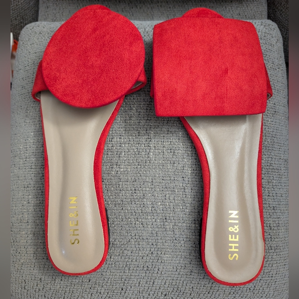 Slides - New- SHEIN Geometric/Asymmetrical Flat Slippers - Size 41/ 9.5-10
